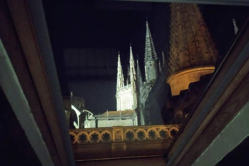 Апартаменти Buhardilla Con Vistas A La Catedral Бургос Екстер'єр фото